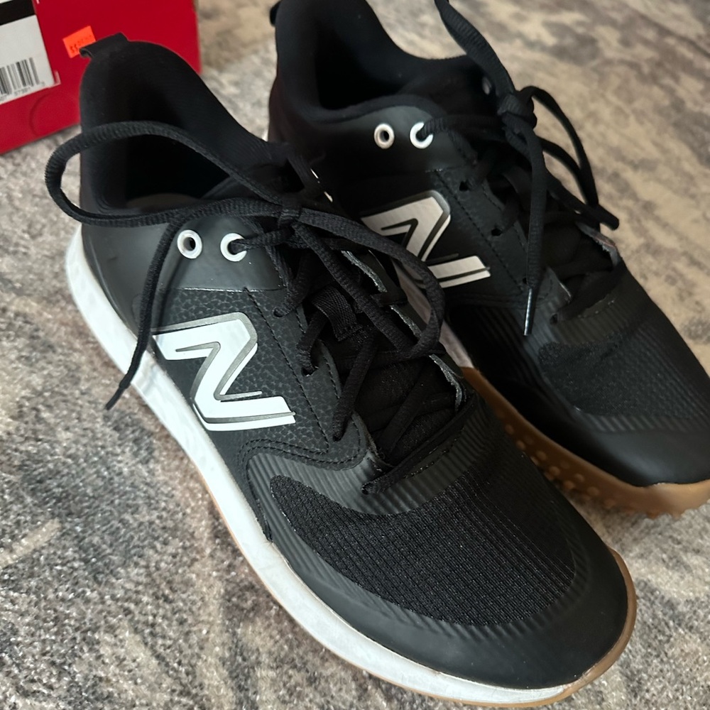 New balance turf softball cleats women size 10 worn once
